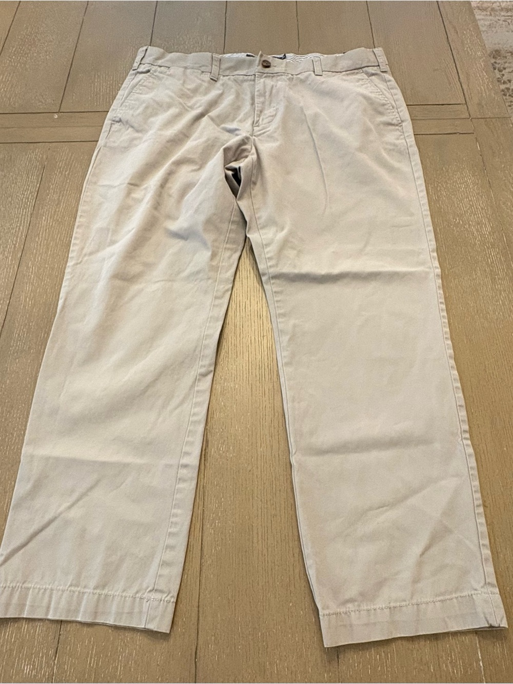 Tommy Hilfiger Men's Light Beige Chino Pants - Classic Straight Fit